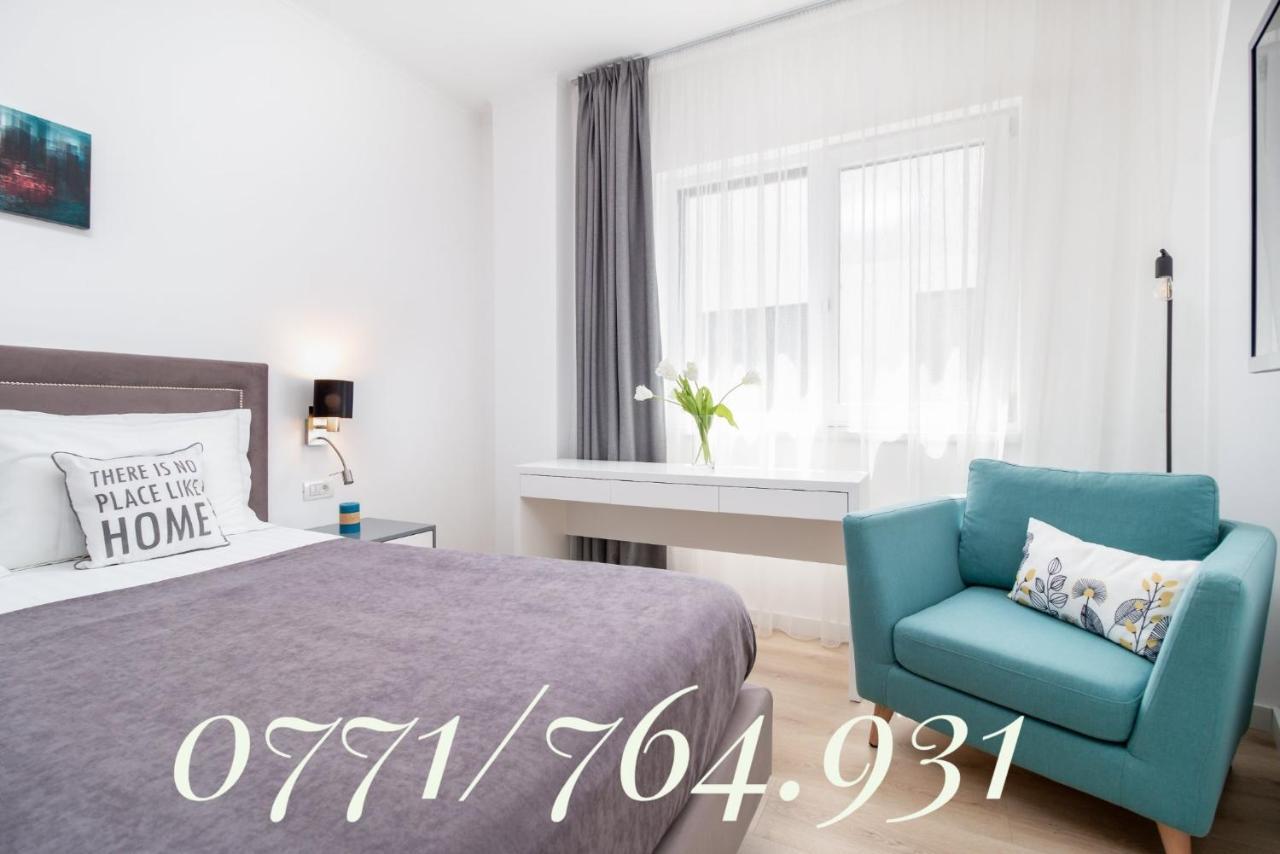 Charlotte Piata Unirii - Free Private Parking 2Bedrooms Apartment Oradea Eksteriør billede
