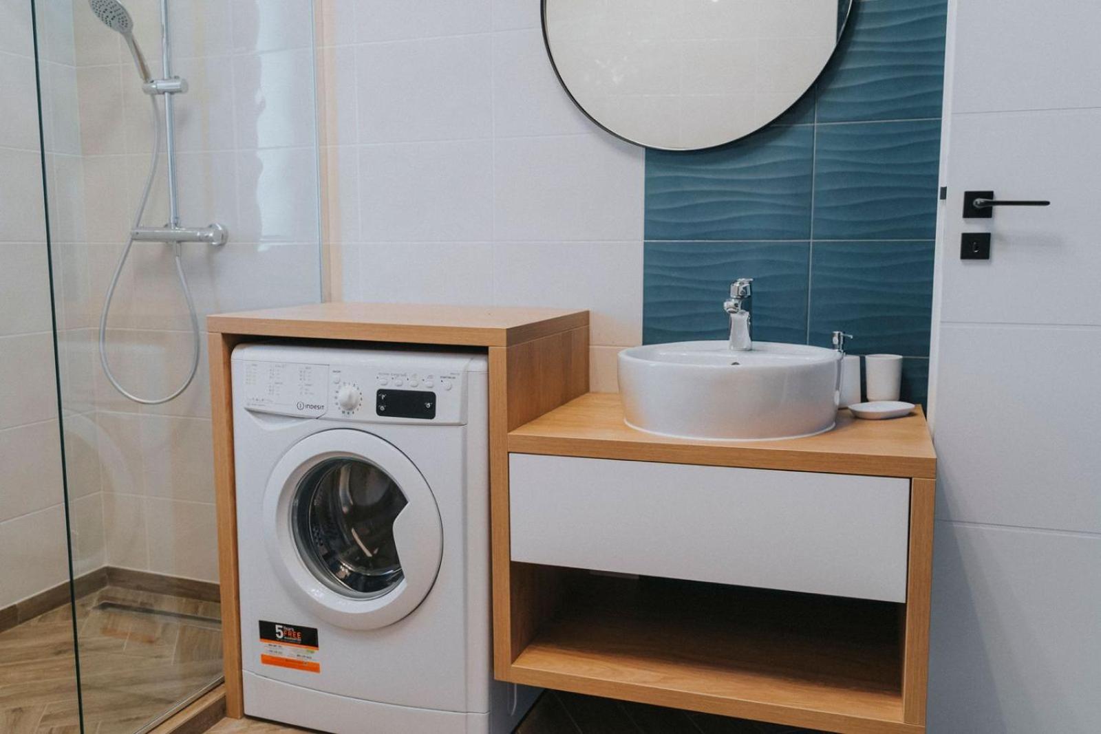 Charlotte Piata Unirii - Free Private Parking 2Bedrooms Apartment Oradea Eksteriør billede